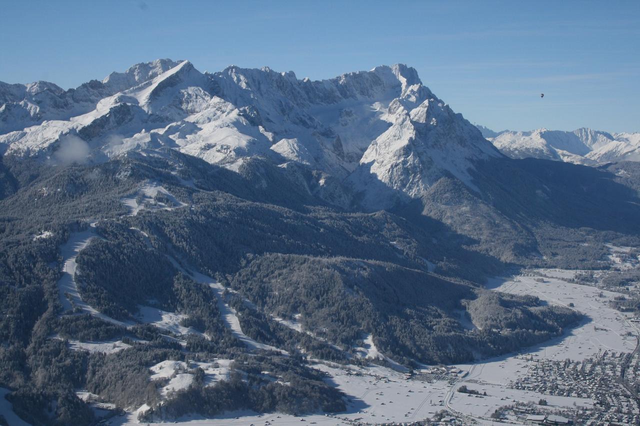 Ferienwohnung Am Kurpark -Wohnung 2,90Qm- Garmisch-Partenkirchen Exteriör bild