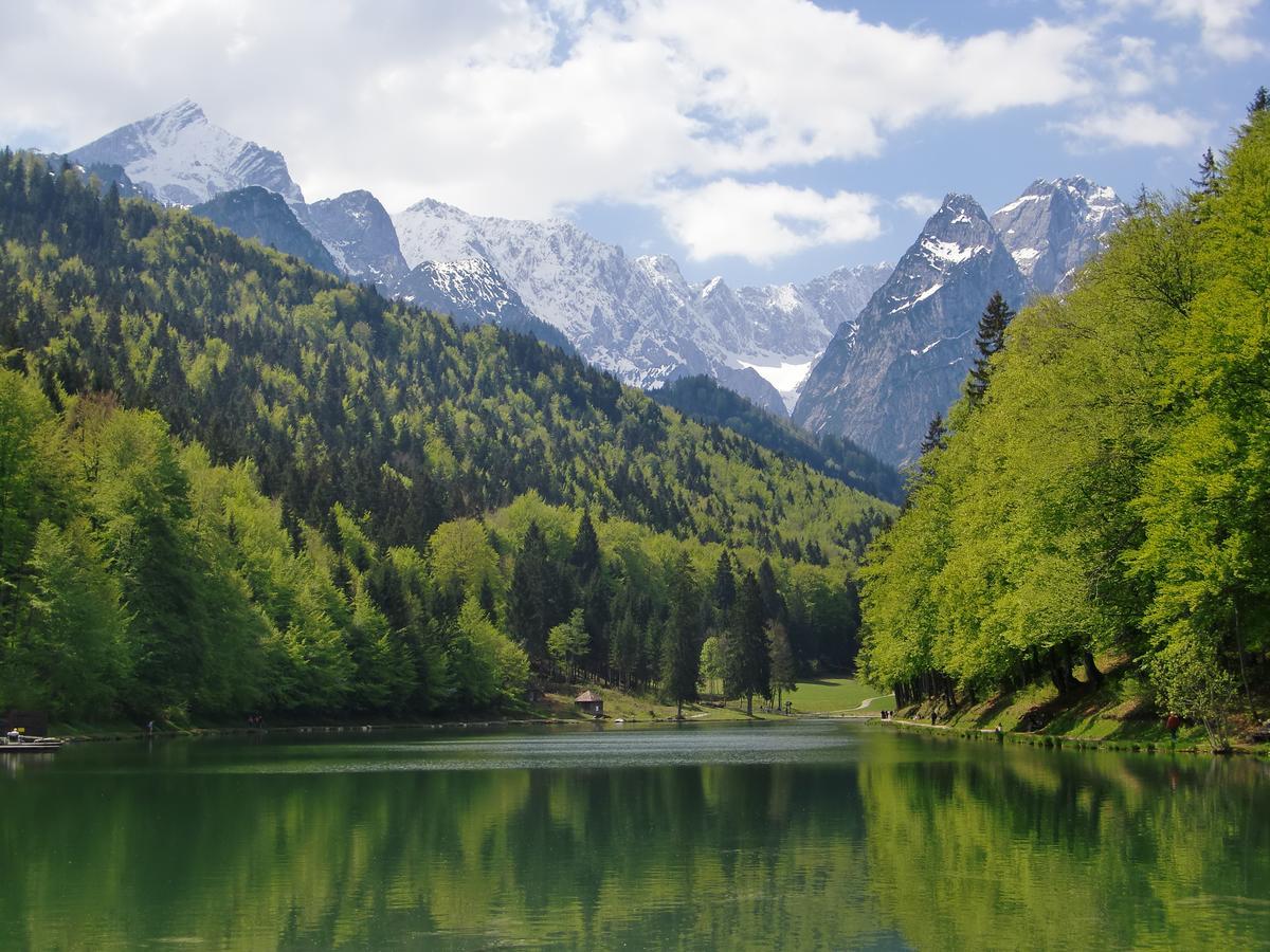 Ferienwohnung Am Kurpark -Wohnung 2,90Qm- Garmisch-Partenkirchen Exteriör bild